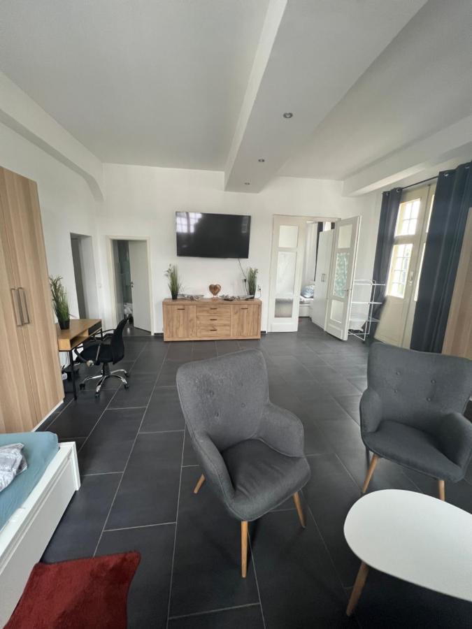 Viersen Schoene Apartments Am Duelkener Bahnhof ภายนอก รูปภาพ