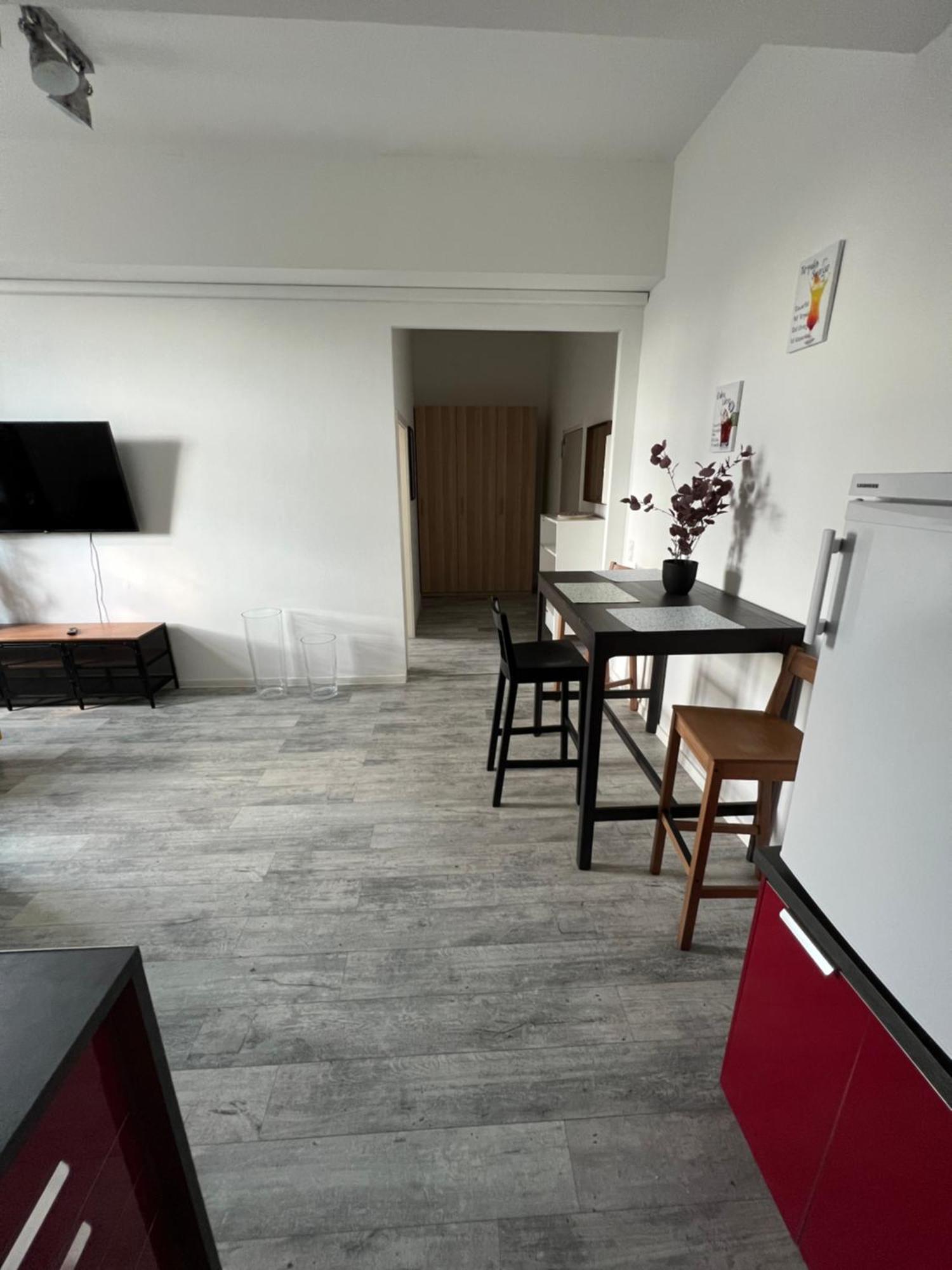 Viersen Schoene Apartments Am Duelkener Bahnhof ภายนอก รูปภาพ