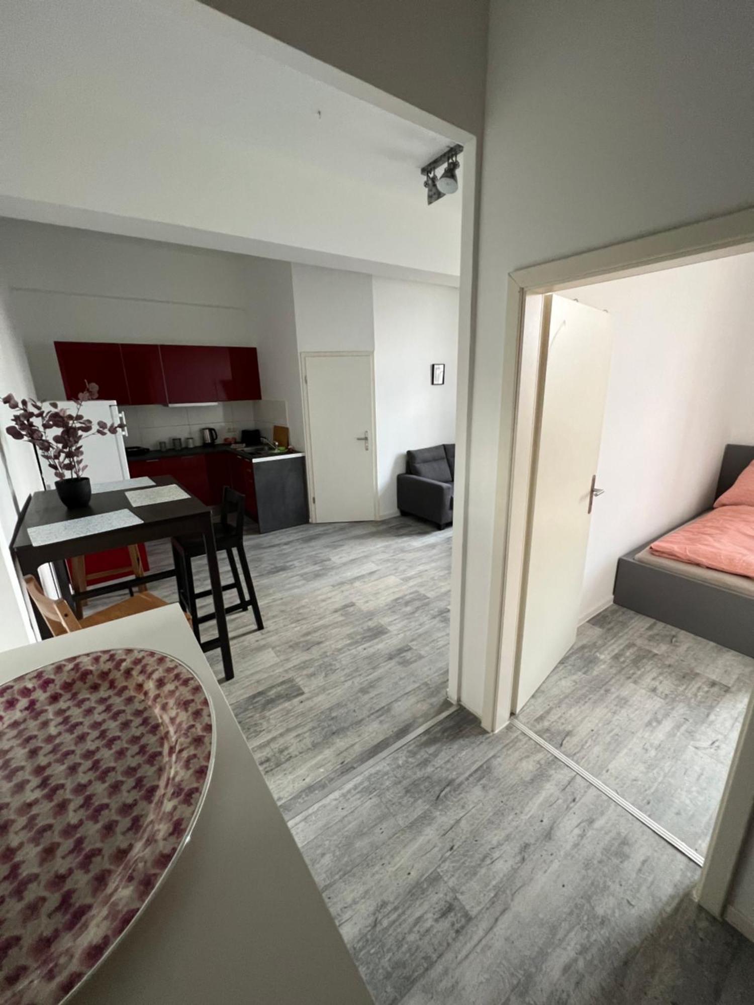 Viersen Schoene Apartments Am Duelkener Bahnhof ภายนอก รูปภาพ