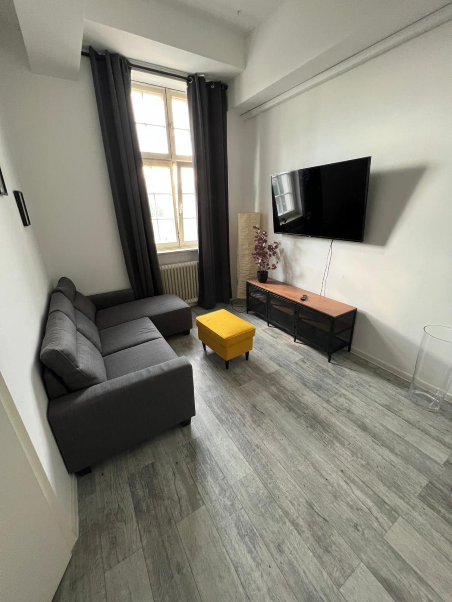 Viersen Schoene Apartments Am Duelkener Bahnhof ภายนอก รูปภาพ