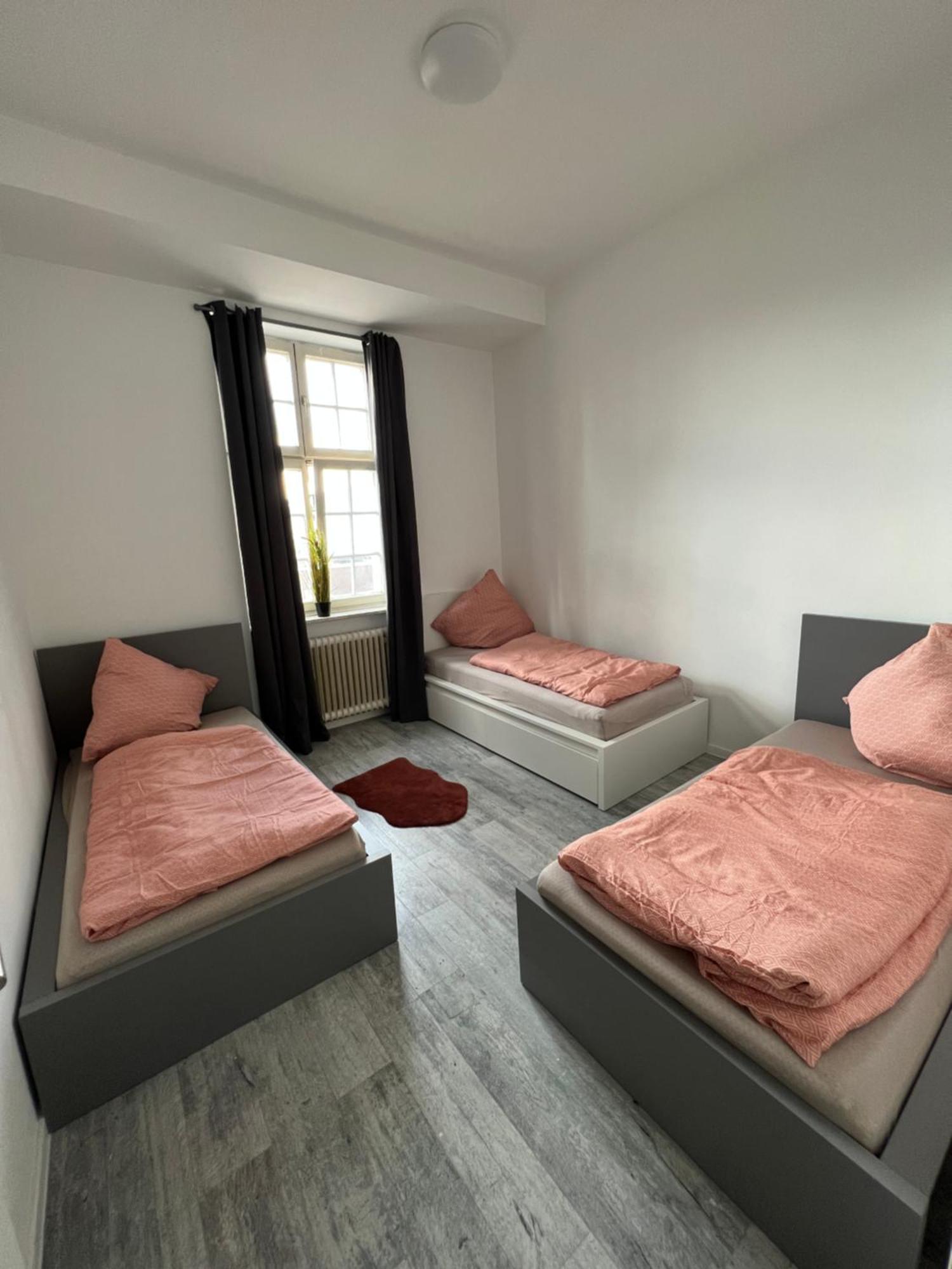 Viersen Schoene Apartments Am Duelkener Bahnhof ภายนอก รูปภาพ