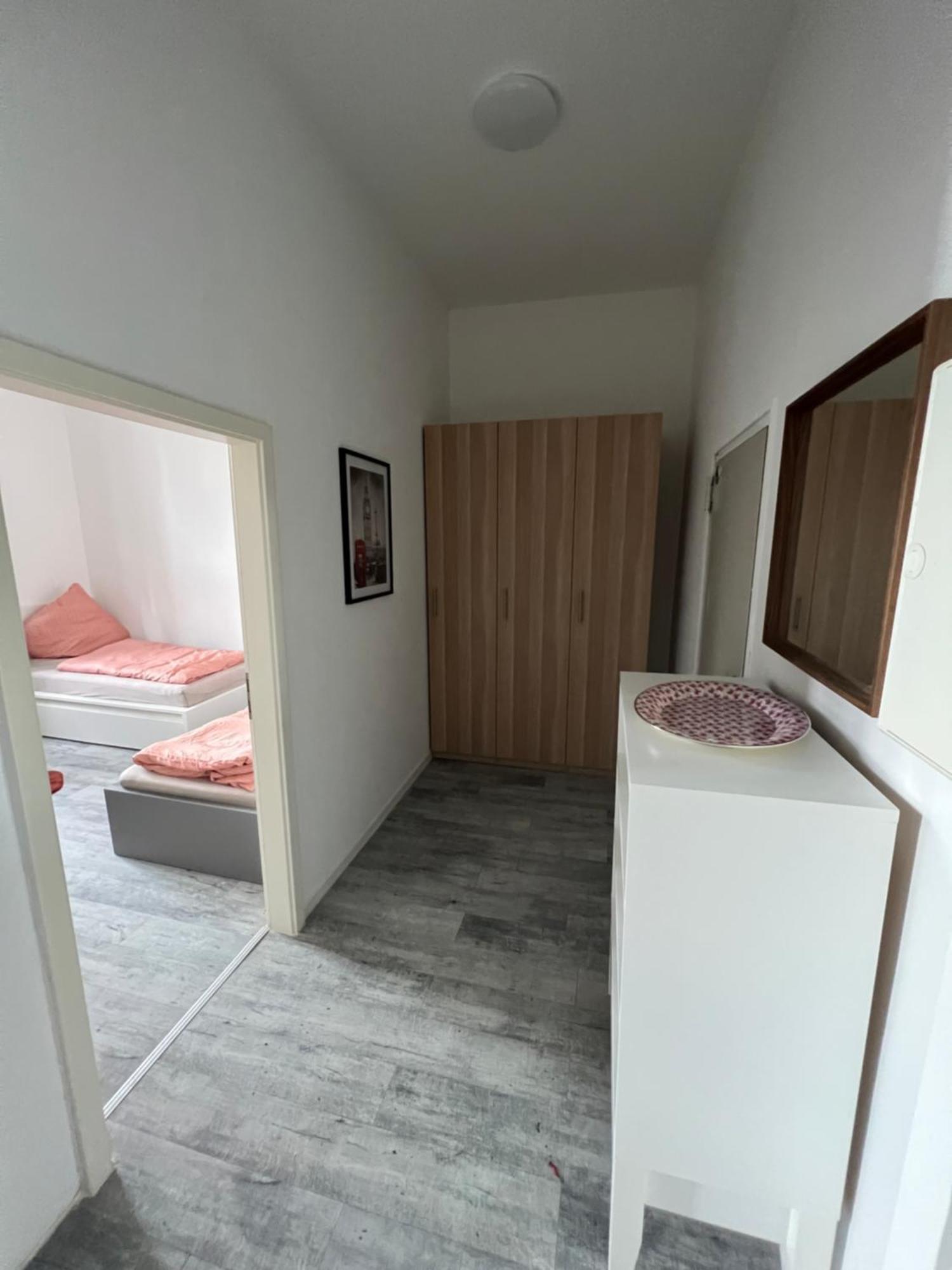 Viersen Schoene Apartments Am Duelkener Bahnhof ภายนอก รูปภาพ